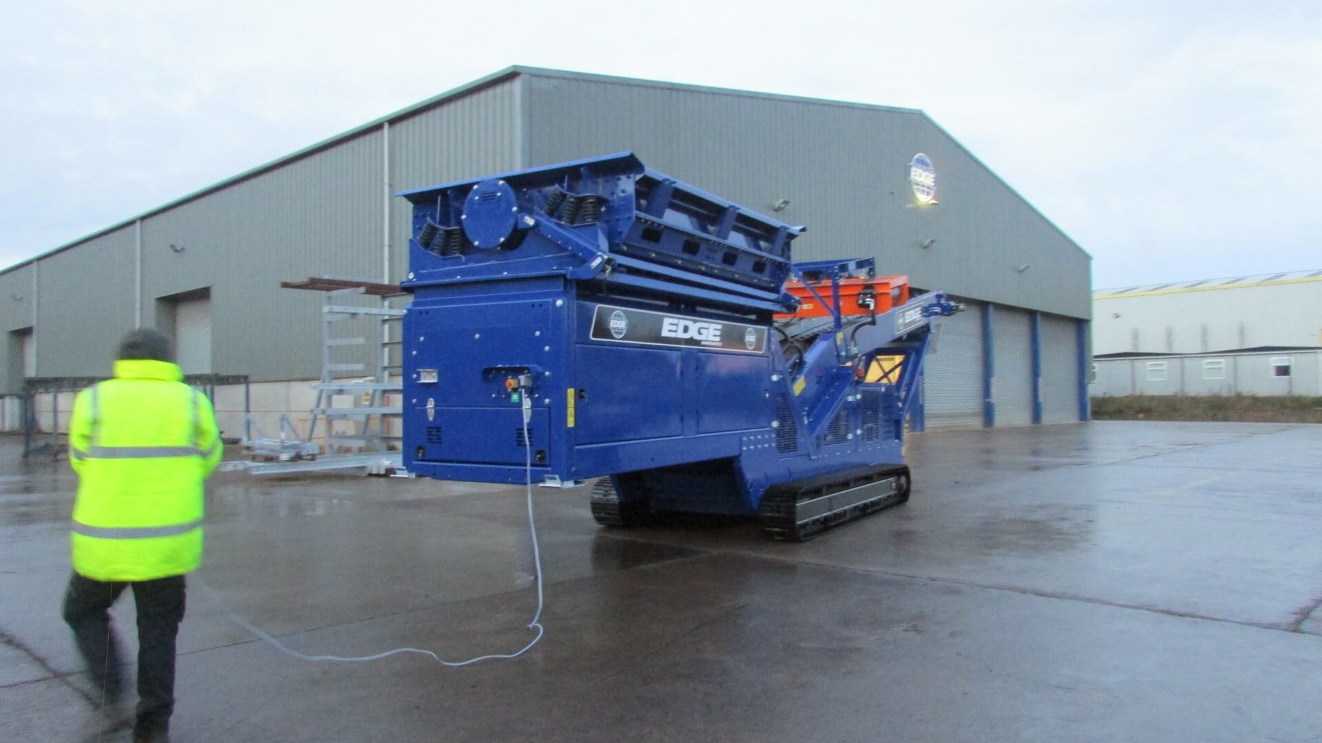 Edge Feeder Track Stacker