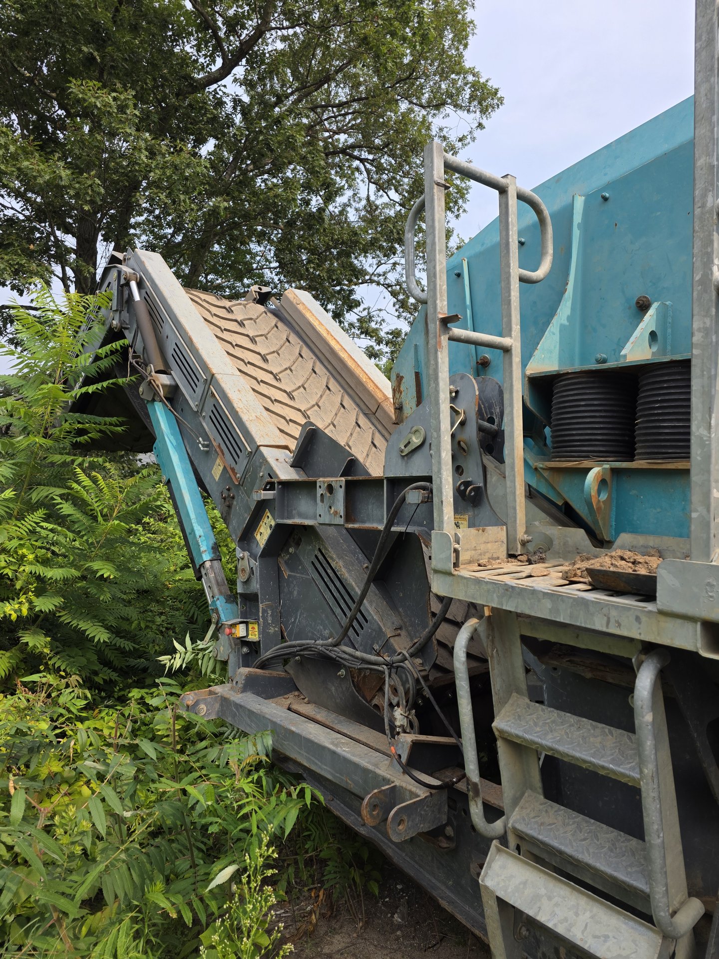 2017 Powerscreen Warrior 2100 Apron Screen