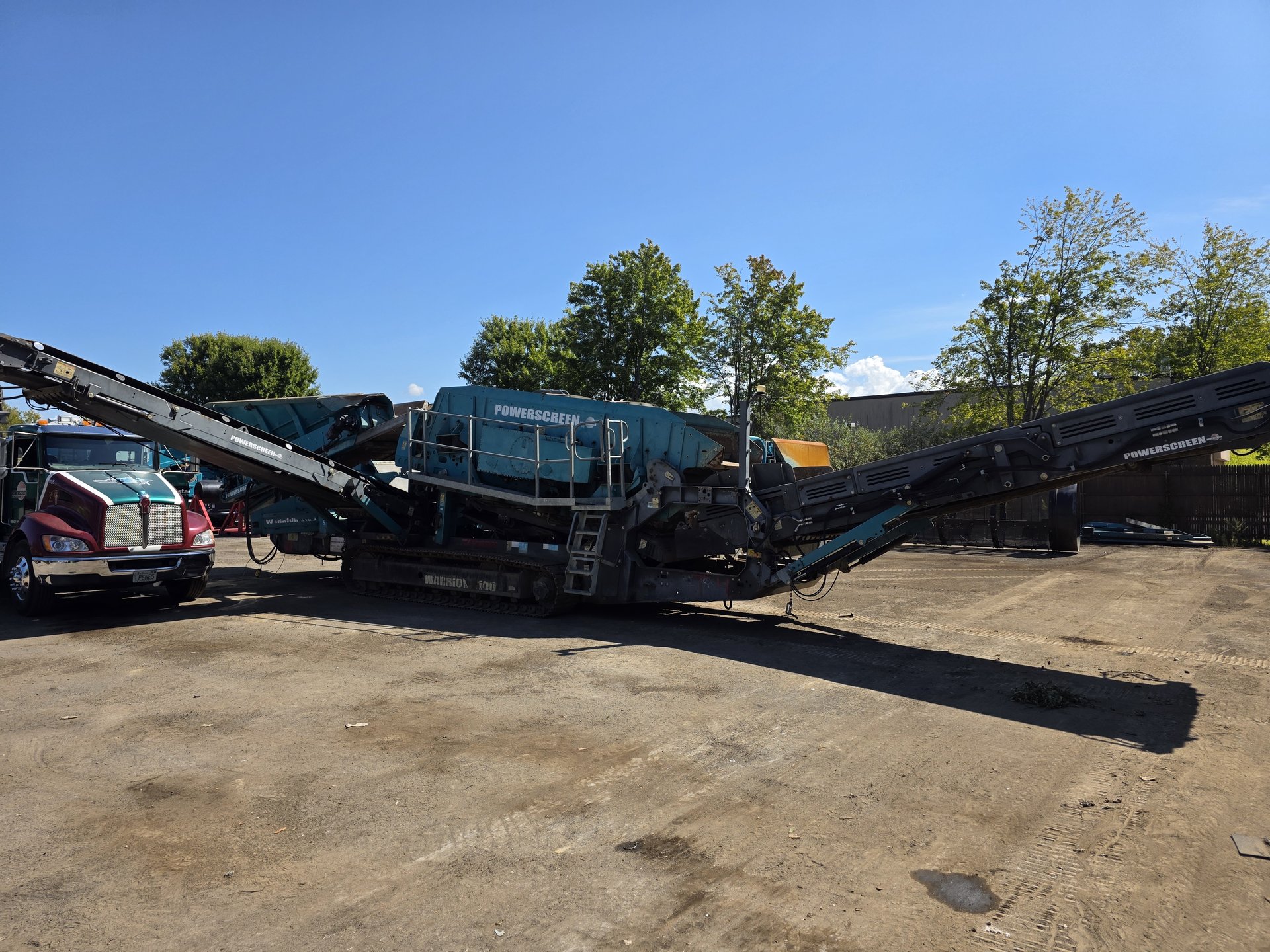 2017 Powerscreen Warrior 2100 Apron Screen
