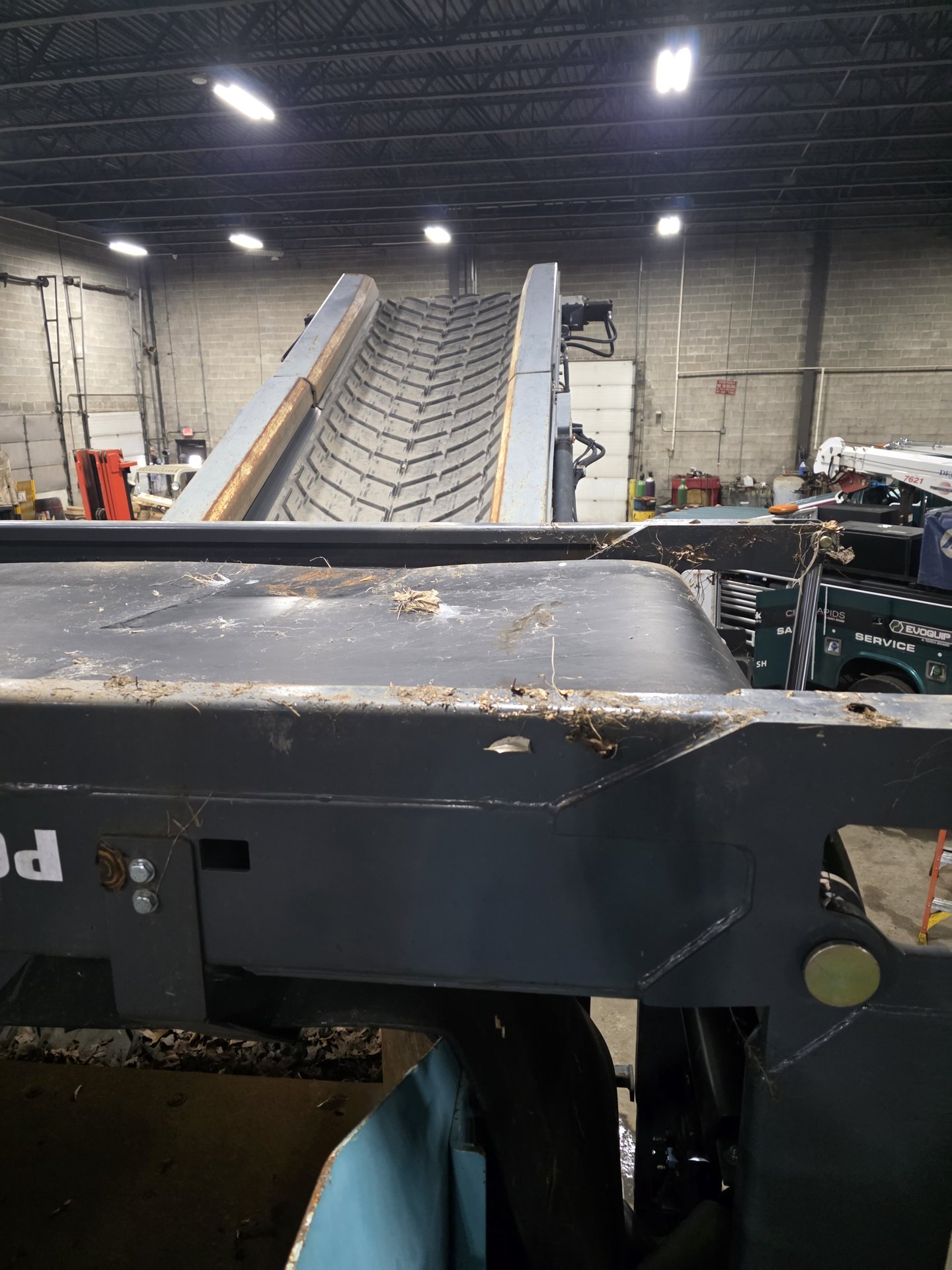 2017 Powerscreen Warrior 2100 Apron Screen