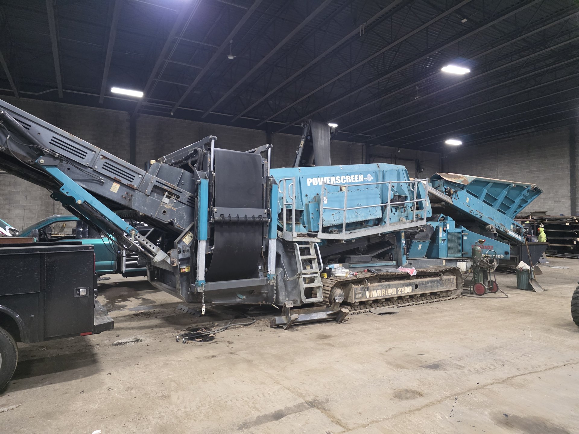 2017 Powerscreen Warrior 2100 Apron Screen