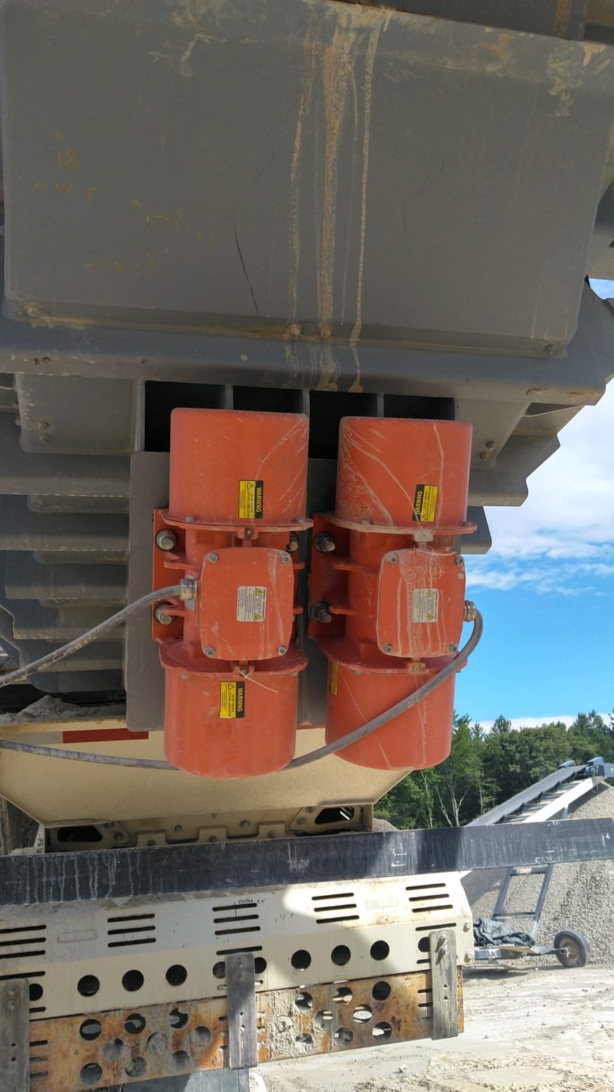 2019 MEKA 30M Surge Bin Hopper Feeder