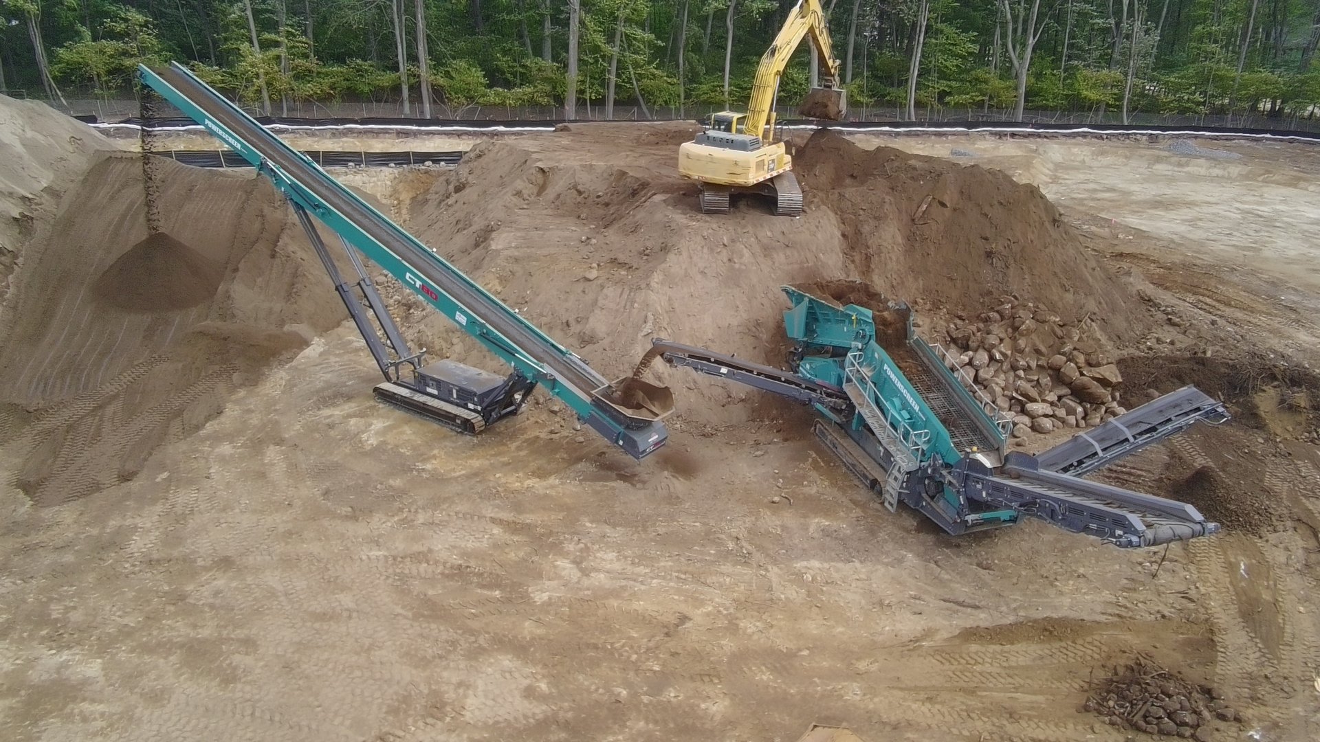2024 Powerscreen Warrior 1800X Screen