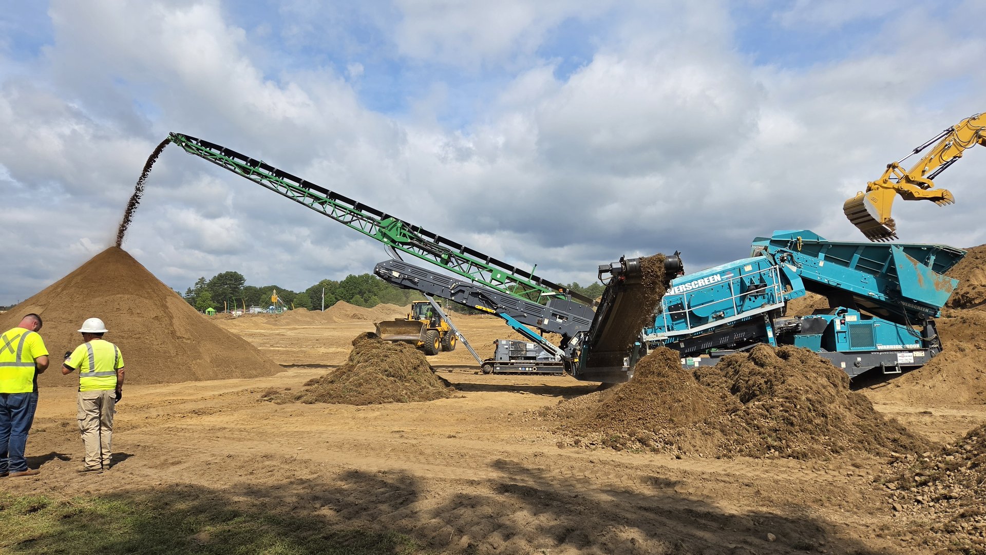 2024 Powerscreen Warrior 1800X Screen