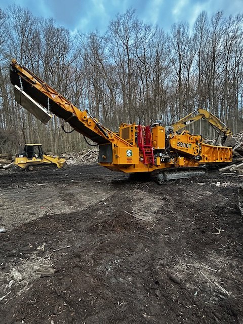 2025 CBI 5900T Horizontal Grinder