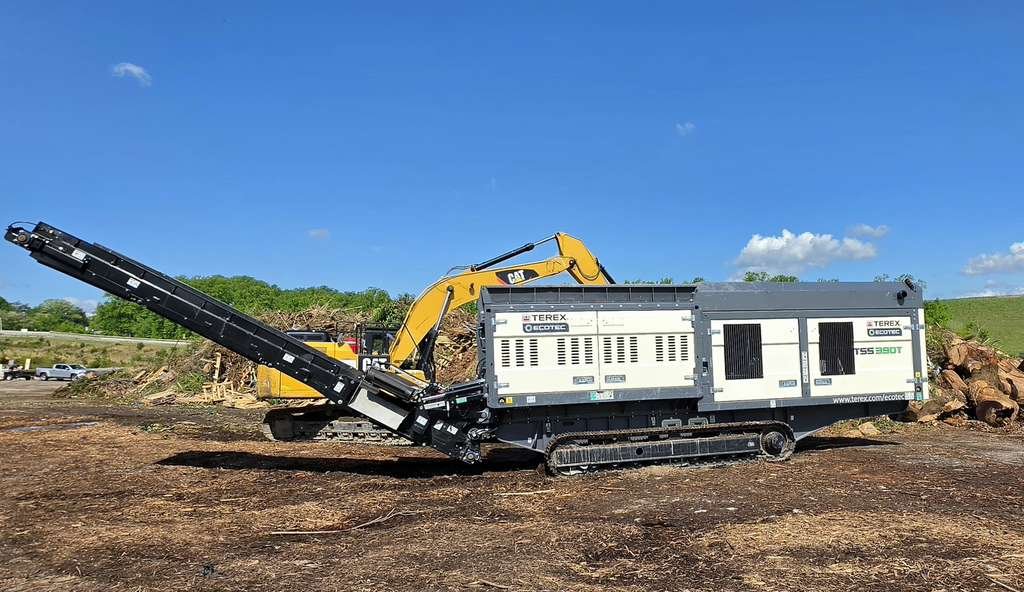 2025 Terex Ecotec TSS390T Shredder