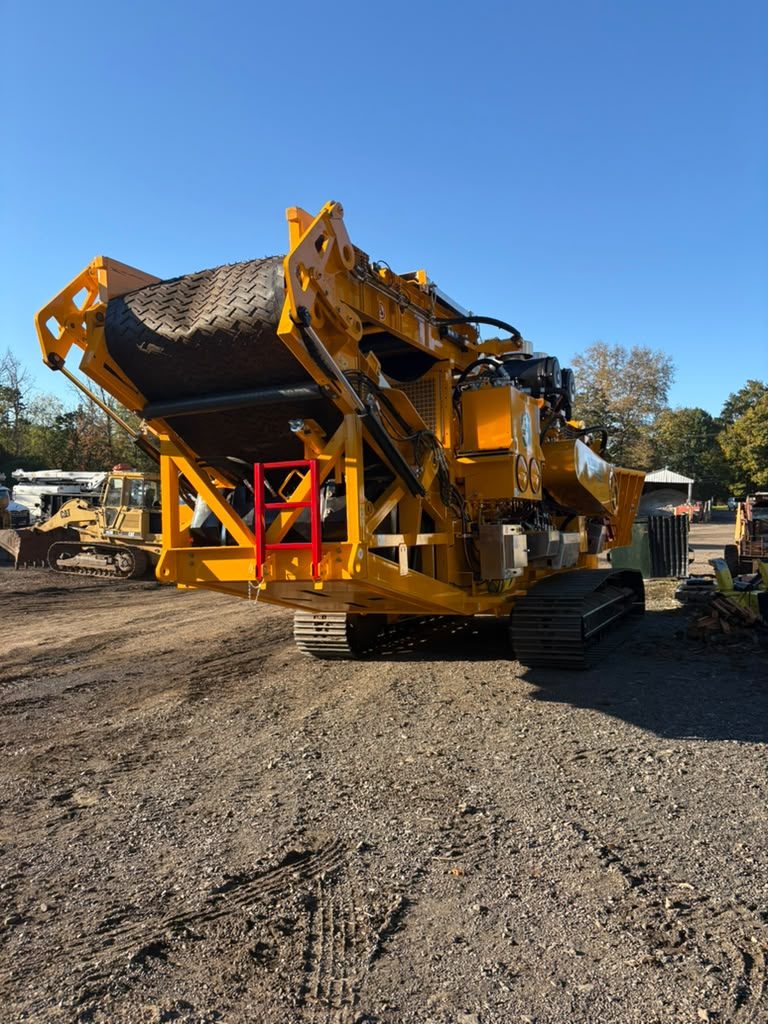 2026 CBI 6800CT Horizontal Grinder - Image 2