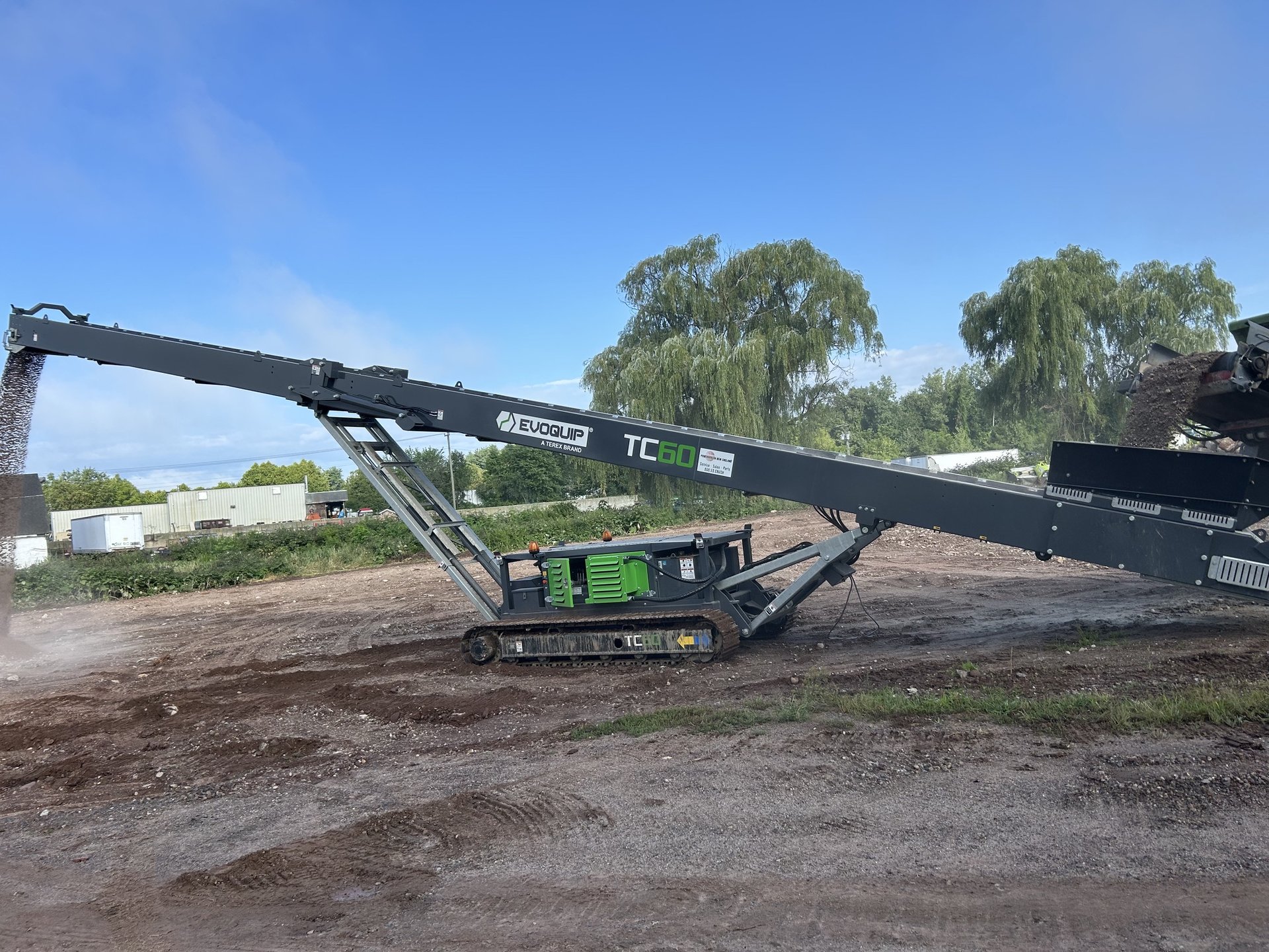 EvoQuip TC60 Tracked Conveyor