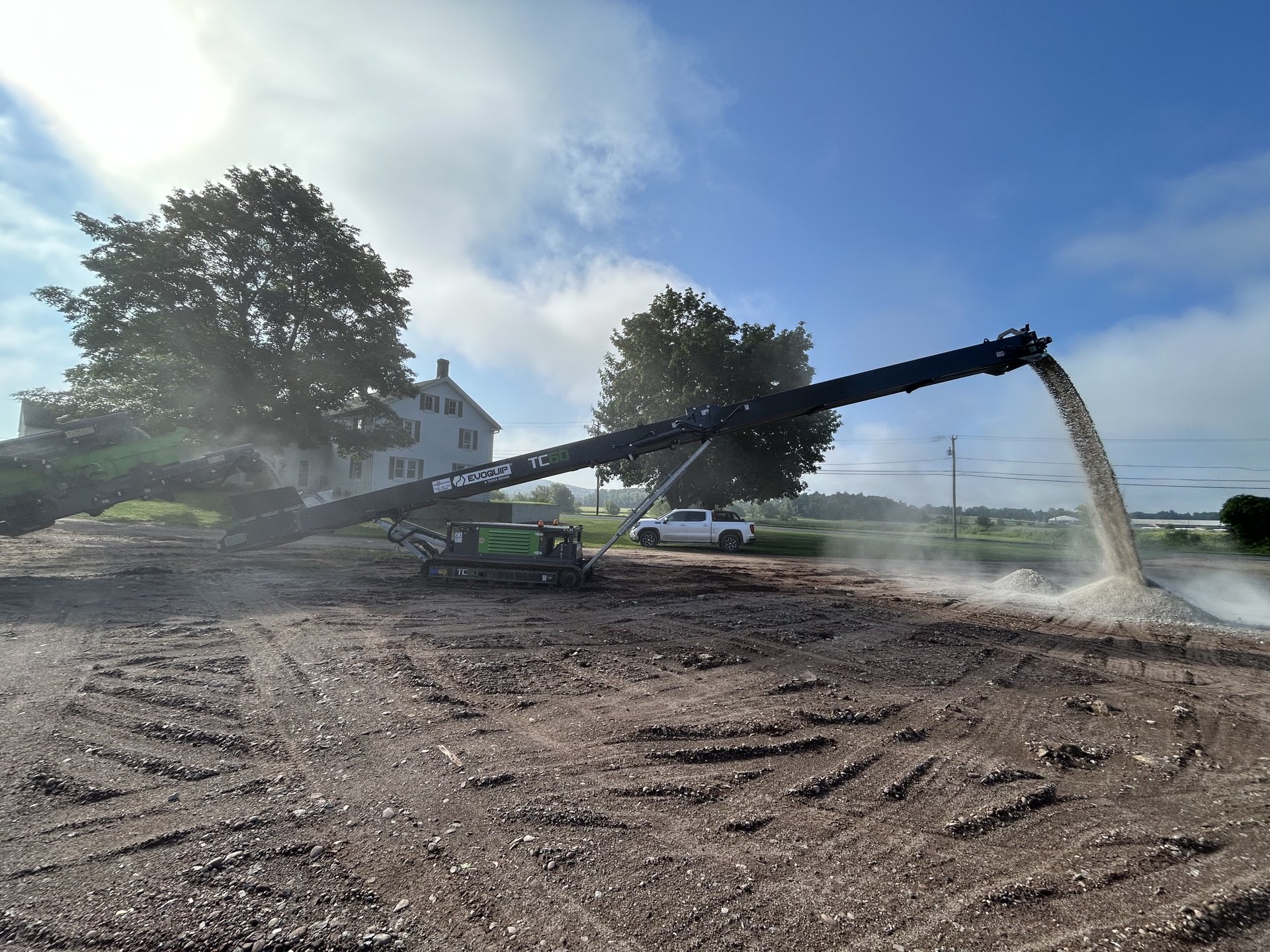 EvoQuip TC60 Tracked Conveyor